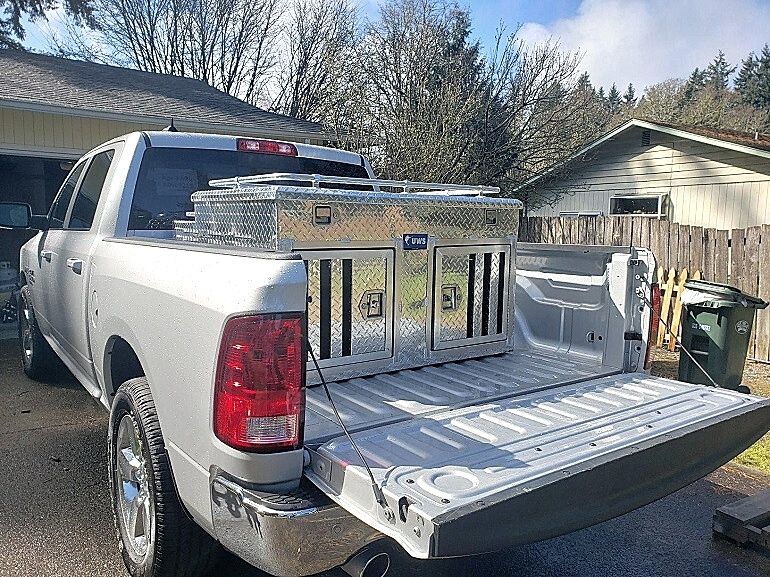 truck bed dog kennel