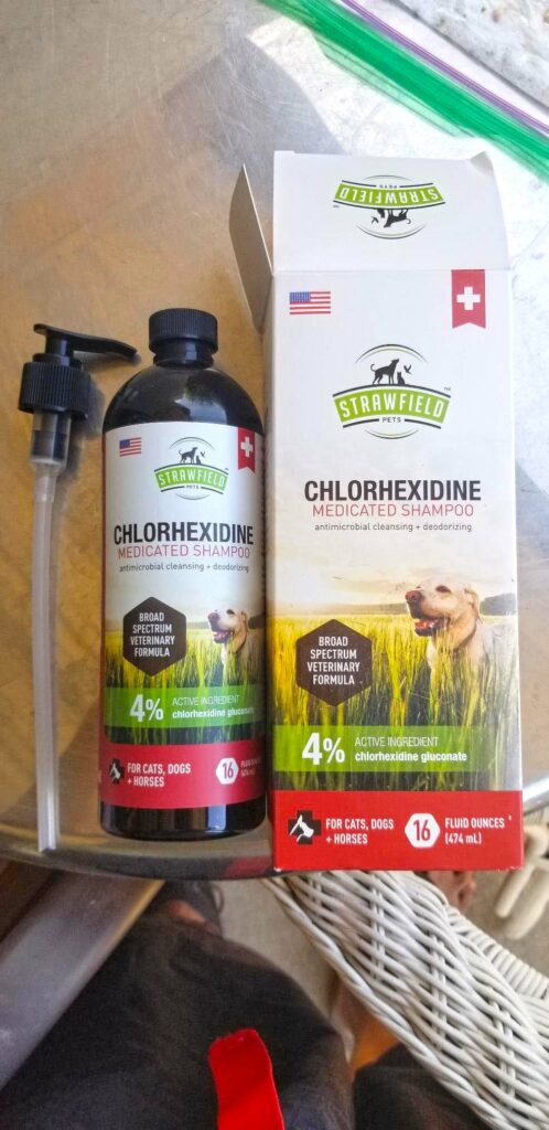 Strawfield-Pets-Chlorhexidine-Shampoo-for-Dogs